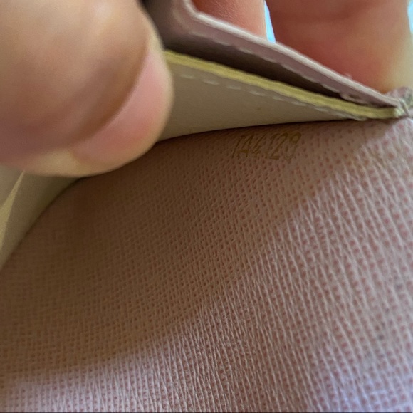 🎀LOUIS VUITTON Emilie Wallet Damier Azur - Picture 8 of 16